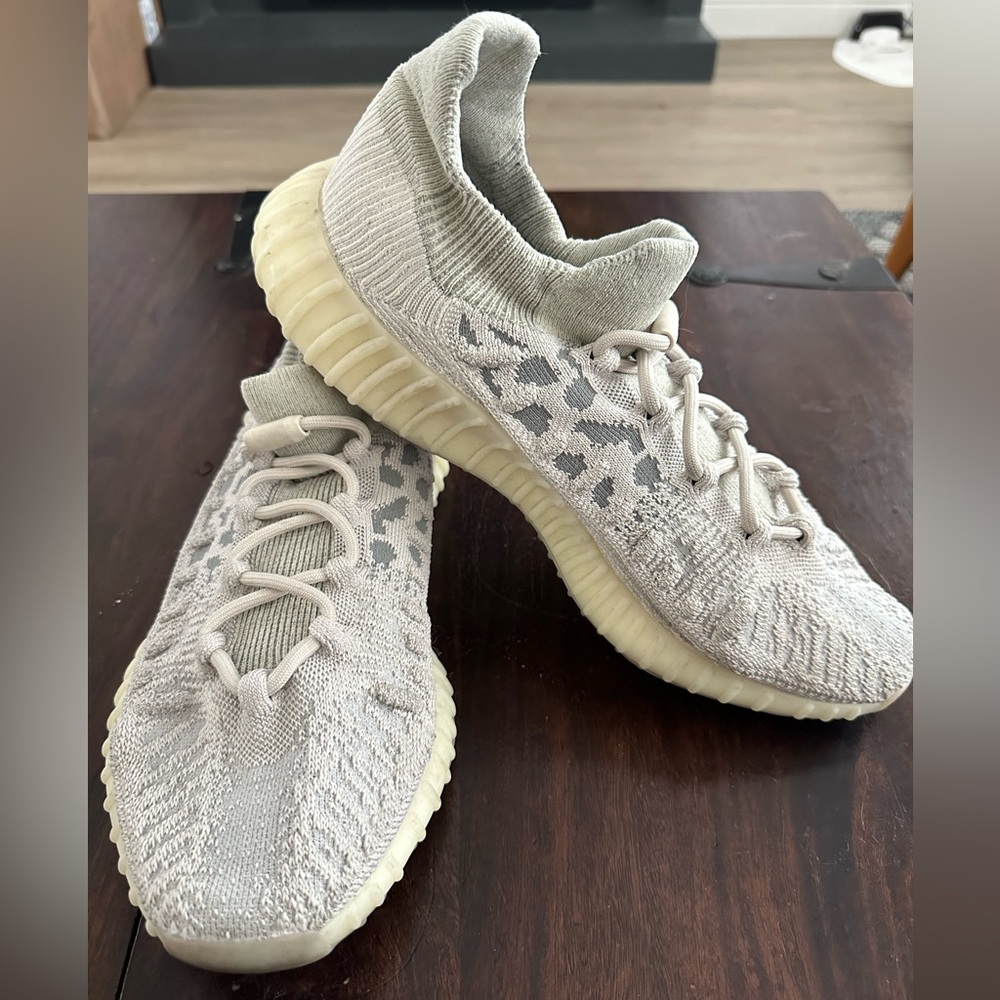 Yeezy Boost - image 1